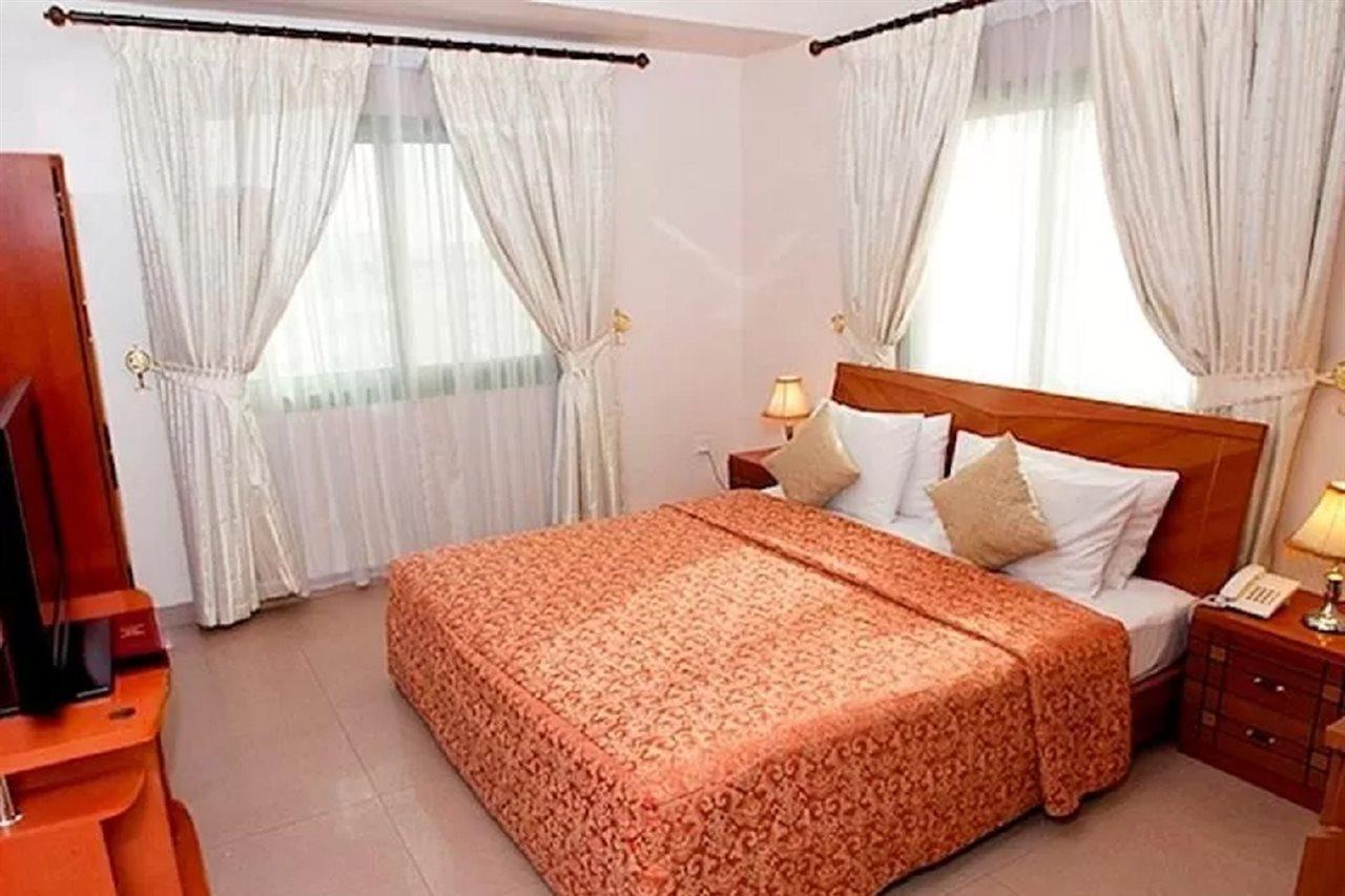 Safeer Plaza Hotel Muskat Bagian luar foto