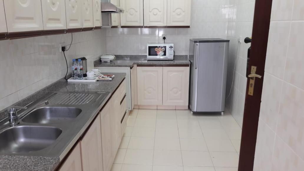 Safeer Plaza Hotel Muskat Bagian luar foto