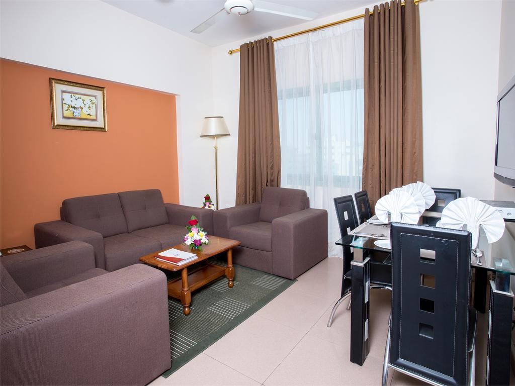 Safeer Plaza Hotel Muskat Bagian luar foto