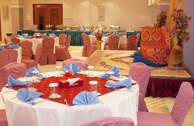 Safeer Plaza Hotel Muskat Bagian luar foto