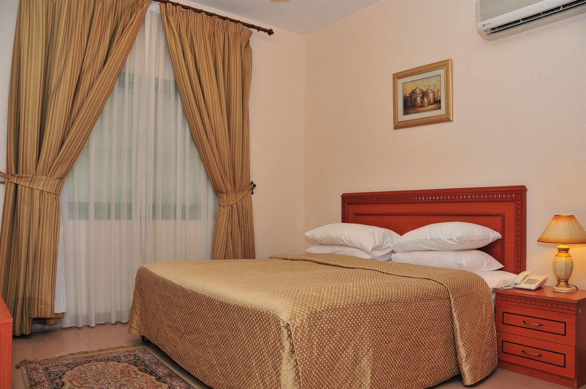 Safeer Plaza Hotel Muskat Ruang foto